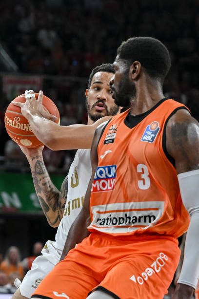 的韧性和适 的韧性和适