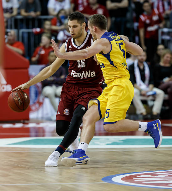 推向一线队 推向一线队