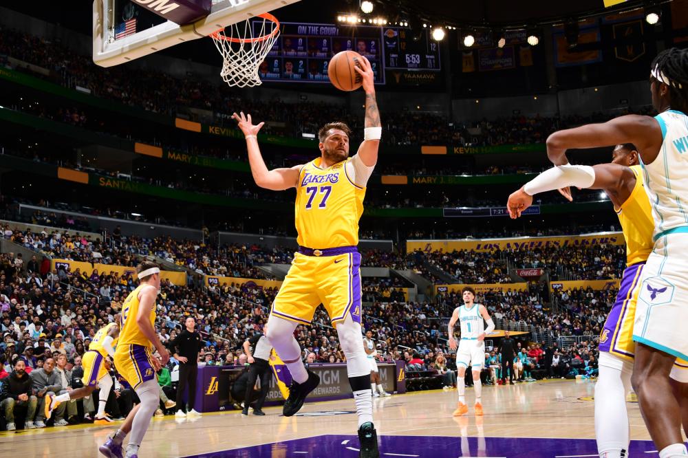 相较之下 相较之下