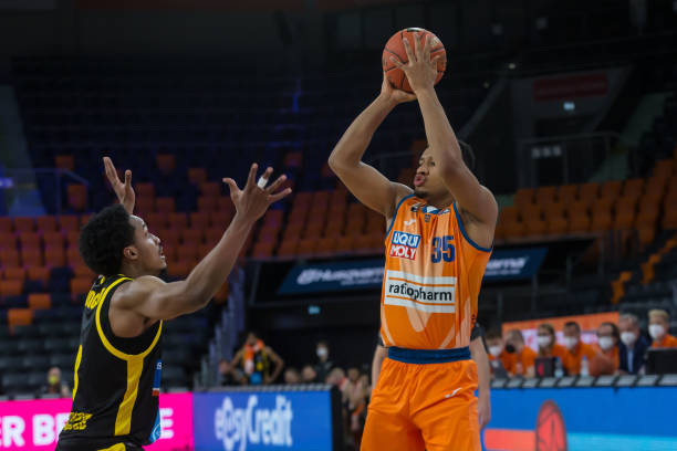 加后卫线的 加后卫线的